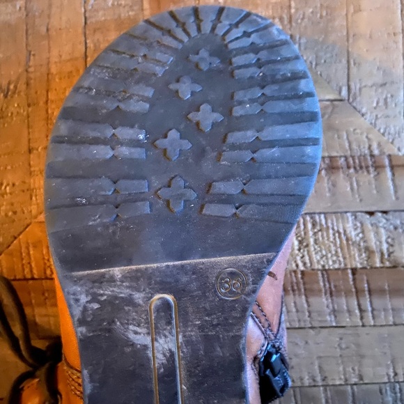 Hibou brown, heeled, laced combat boots - Picture 6 of 7